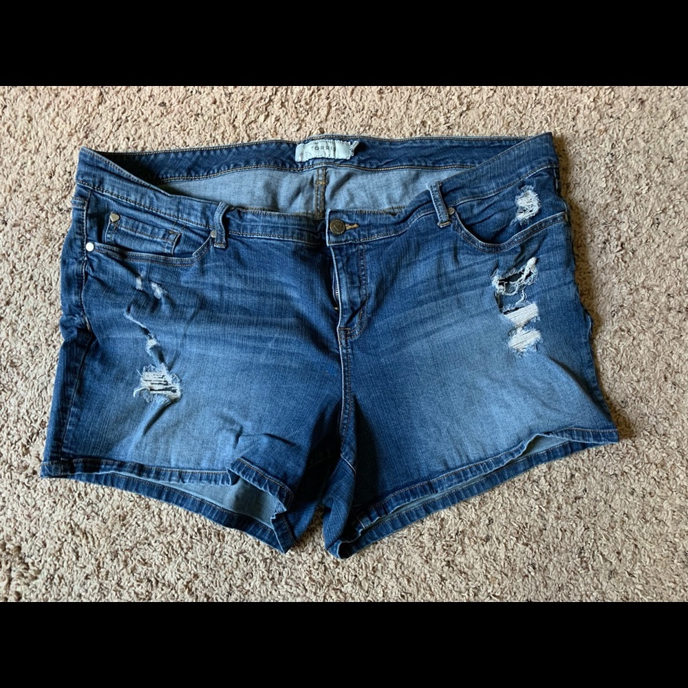 Torrid distressed jean shorts